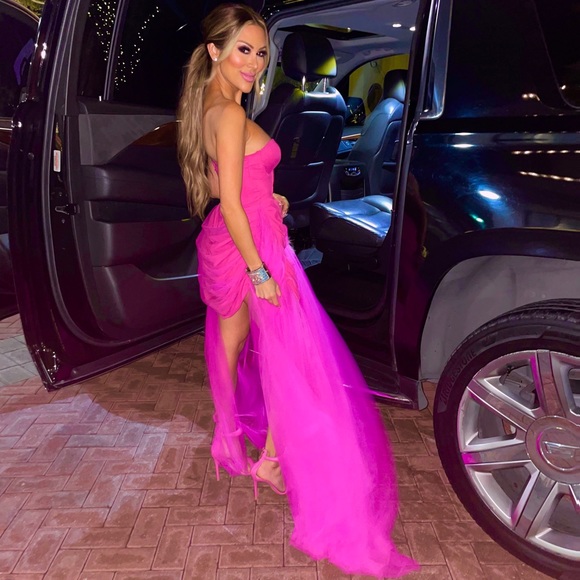 Hot Pink tulle strapless gown size XS - Picture 5 of 8